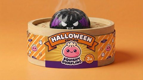 Bat Dumpling Squishy Halloween Glitter i sin bambu-ångkorg