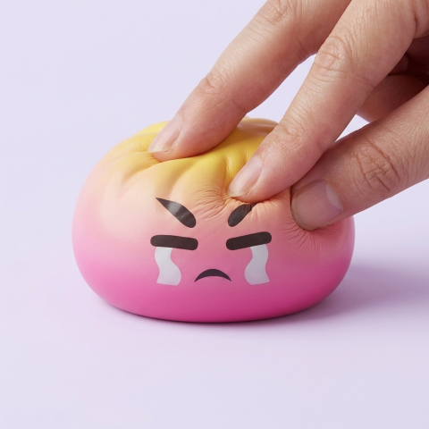 Dumpling Squishy Mystery Bun med Bambukorg — i klämmet, mjukt slow-rise-skum