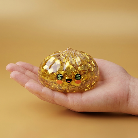 Gold Dumpling Squishy Sällsynt Utgåva i handen, verklig storlek