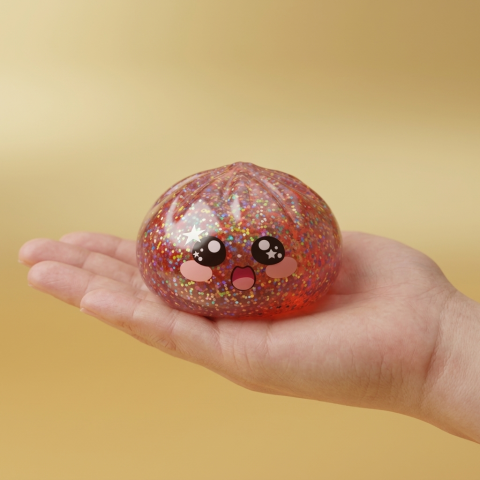 Galaxy Dumpling Squishy Rosa Kawaii i handen, verklig storlek