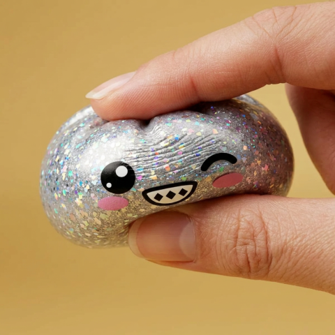 Rare Dumpling Squishy Skimrande Silver — slow-rise-effekt, skummet återtar långsamt sin form