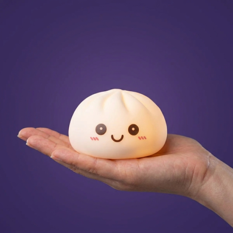 Dumpling Squishy Nattlampa Vit Måne i handen, verklig storlek