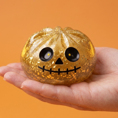 Dumpling Squishy Zombie Halloween Glitter Guld i handen, verklig storlek