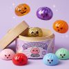 Vampire Mystery Dumpling Squishy Blodröd — i klämmet, mjukt slow-rise-skum